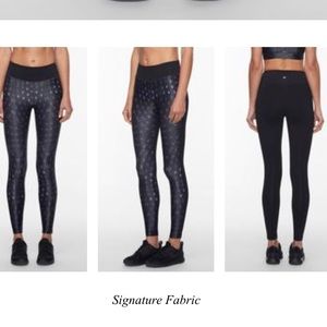 NWT Sz s  EMULATE LEGGING - CYBER SNAKE/BLACK